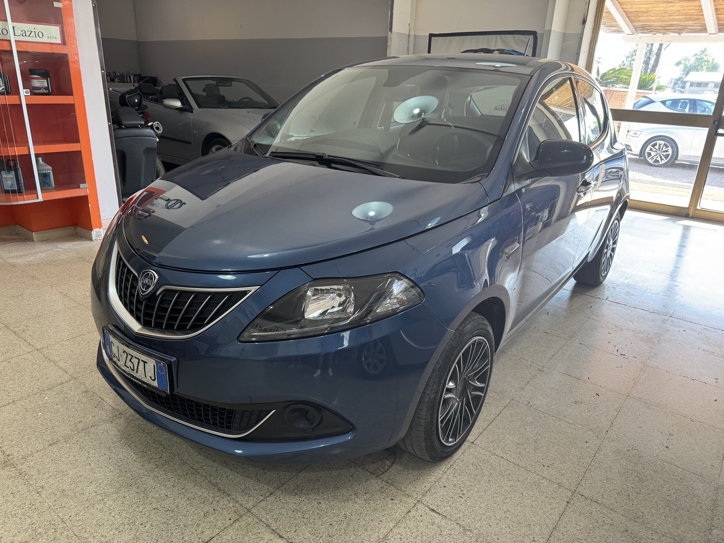 LANCIA YPSILON 1.0 HYBRID 69 cv