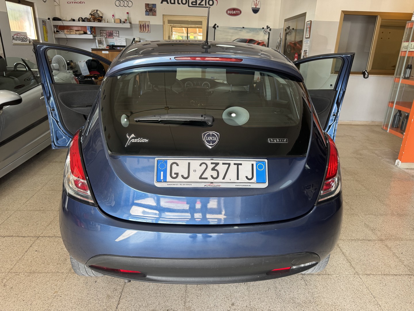 LANCIA YPSILON 1.0 HYBRID 69 cv