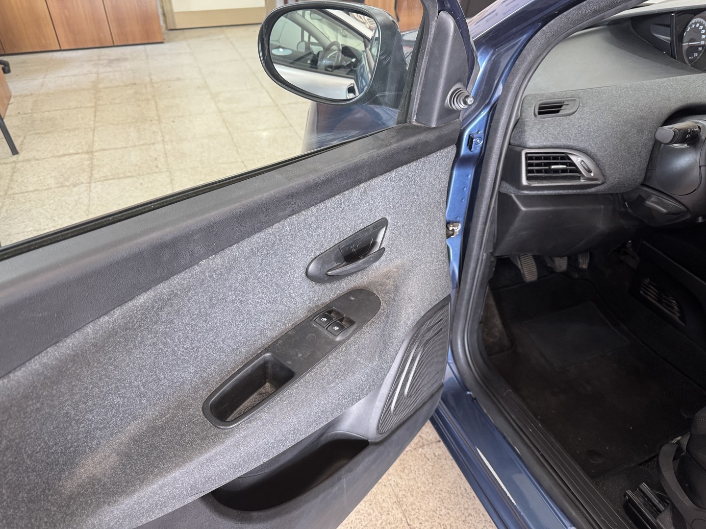 LANCIA YPSILON 1.0 HYBRID 69 cv