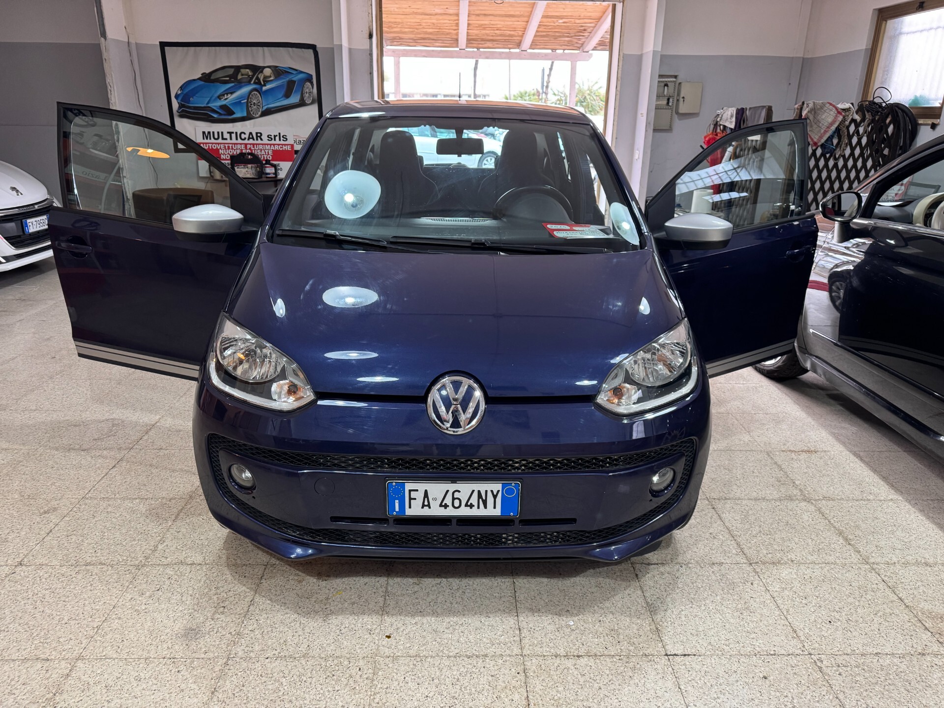 Volkswagen up! 1.0 5p. club 60 cv. OK NEOPATENTATI